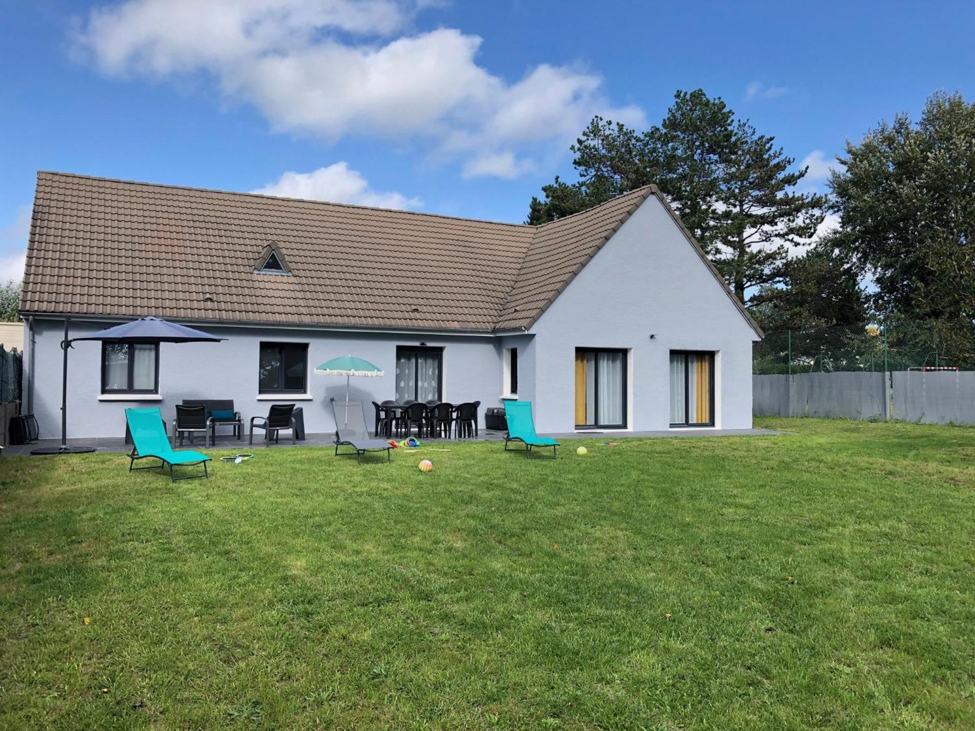 Maison proximité Golf et plage de Bréville sur Mer Extérieur photo